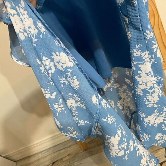 The General Good Irina faux Wrap, high low dress blue size MP ￼ - Picture 4 of 10